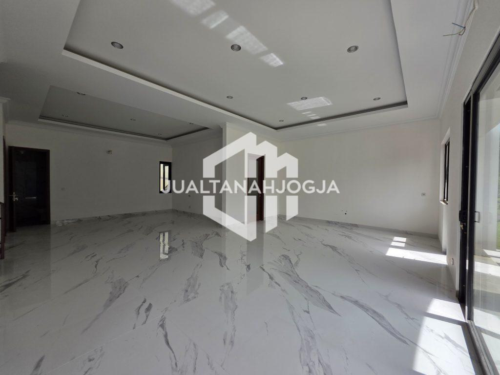 bangunan gudang kecil