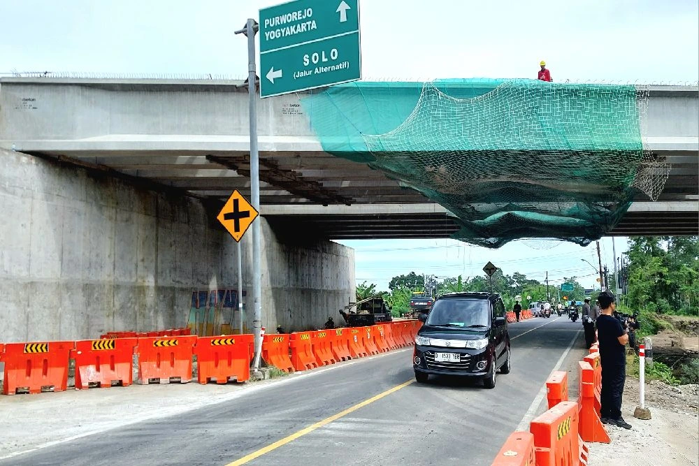 Tanah Dekat Exit Tol Tamanmartani